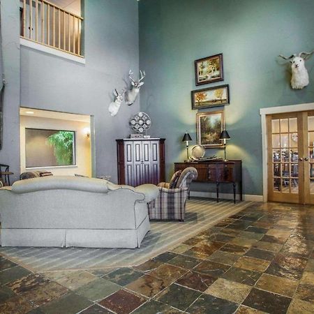 Comfort Inn & Suites Macon Bagian luar foto